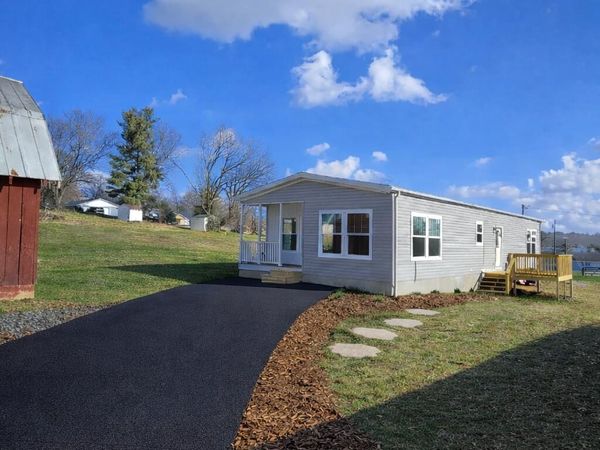 2208 Oak Street, Gray, TN 37615