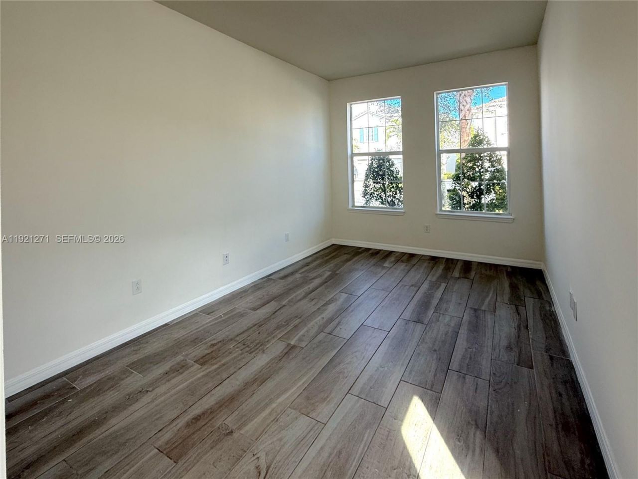 4352 Large Leaf Ln, Hollywood, FL 33021 Photo