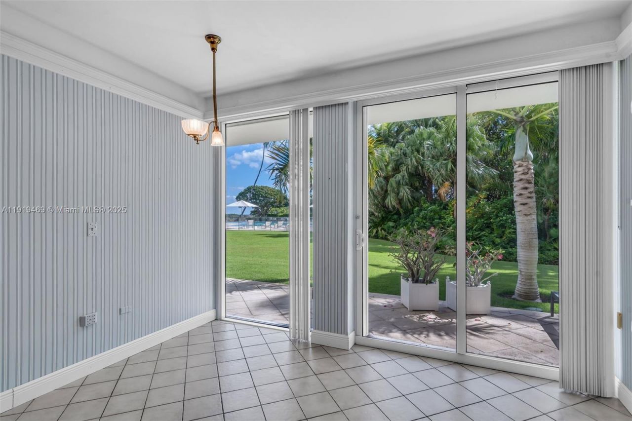 200 Ocean Lane Dr, Unit 407-GR09, Key Biscayne, FL 33149 Photo