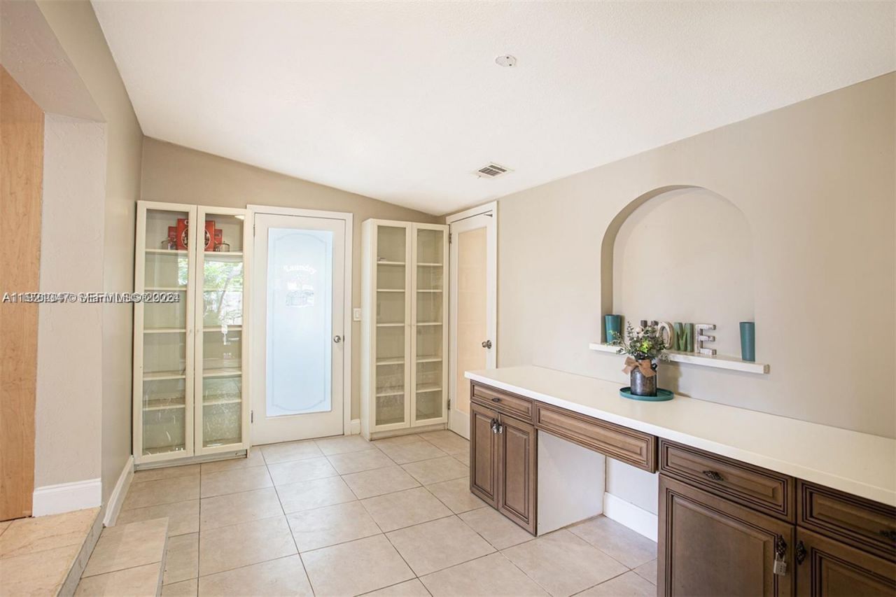 1531 Moffett St, Hollywood, FL 33020 Photo
