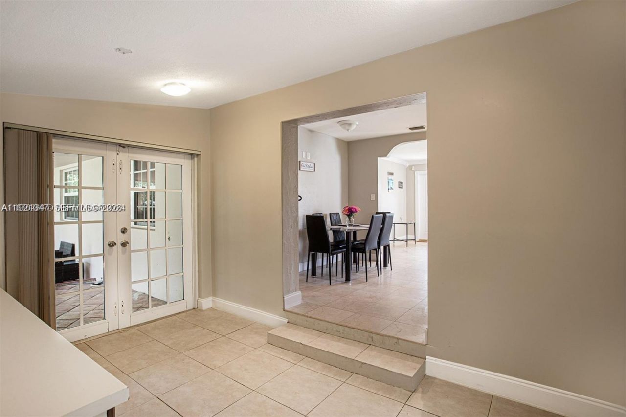 1531 Moffett St, Hollywood, FL 33020 Photo