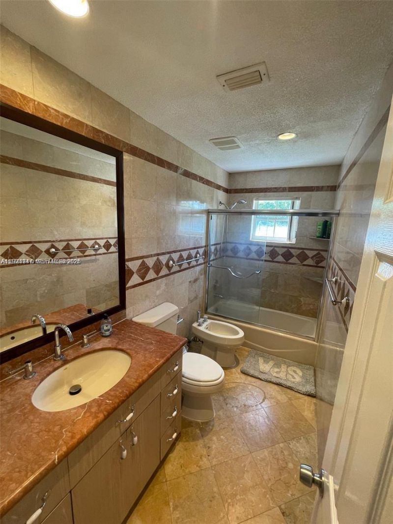 1531 Moffett St, Hollywood, FL 33020 Photo