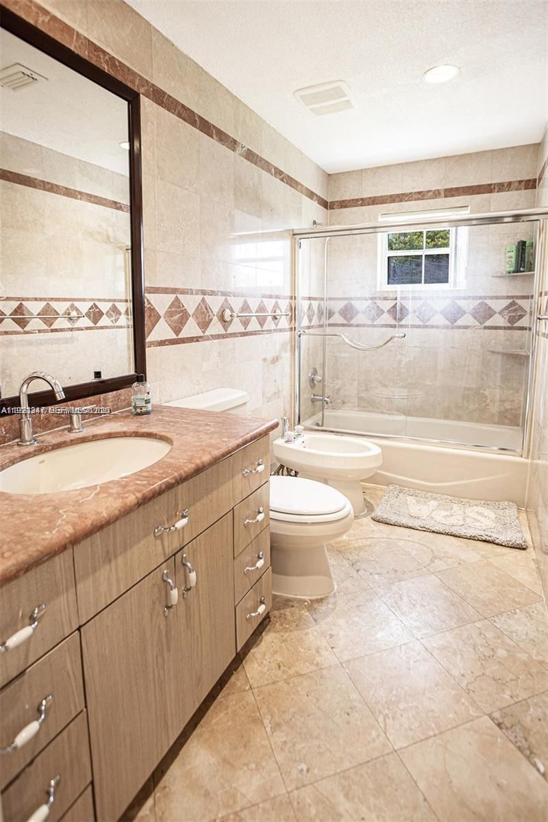 1531 Moffett St, Hollywood, FL 33020 Photo