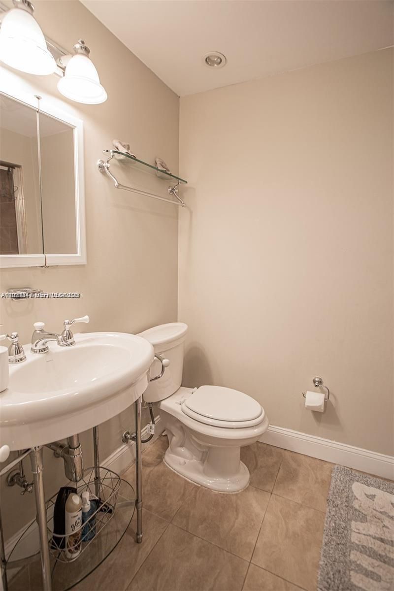 1531 Moffett St, Hollywood, FL 33020 Photo