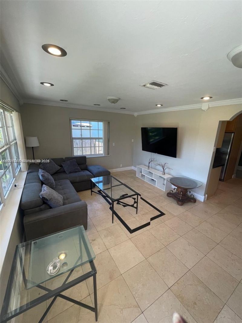 1531 Moffett St, Hollywood, FL 33020 Photo