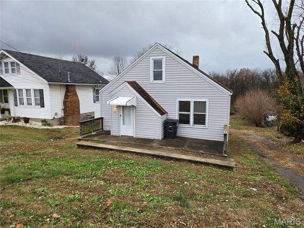 911 Lehmen Drive, Chester, IL 62233