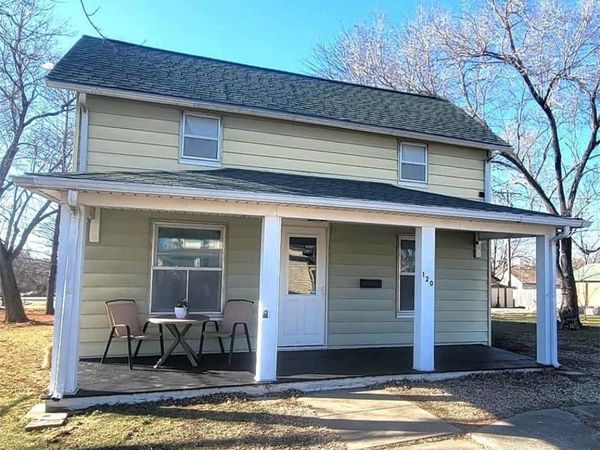 120 S 3rd Street, Humboldt, KS 66748