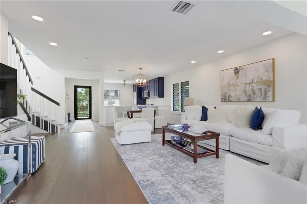 605 8th Ave S, Unit 605, Naples, FL 34102 Photo