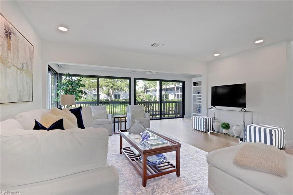 605 8th Ave S, Unit 605, Naples, FL 34102 Photo