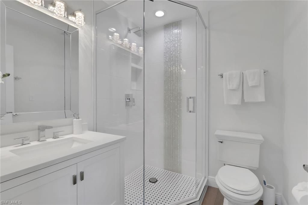 605 8th Ave S, Unit 605, Naples, FL 34102 Photo