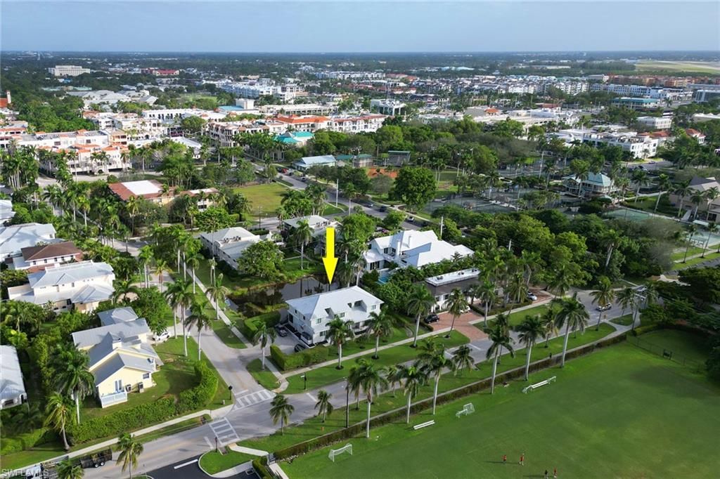 605 8th Ave S, Unit 605, Naples, FL 34102 Photo