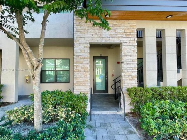 7805 NW 104th Ave, Unit 5, Doral, FL 33178