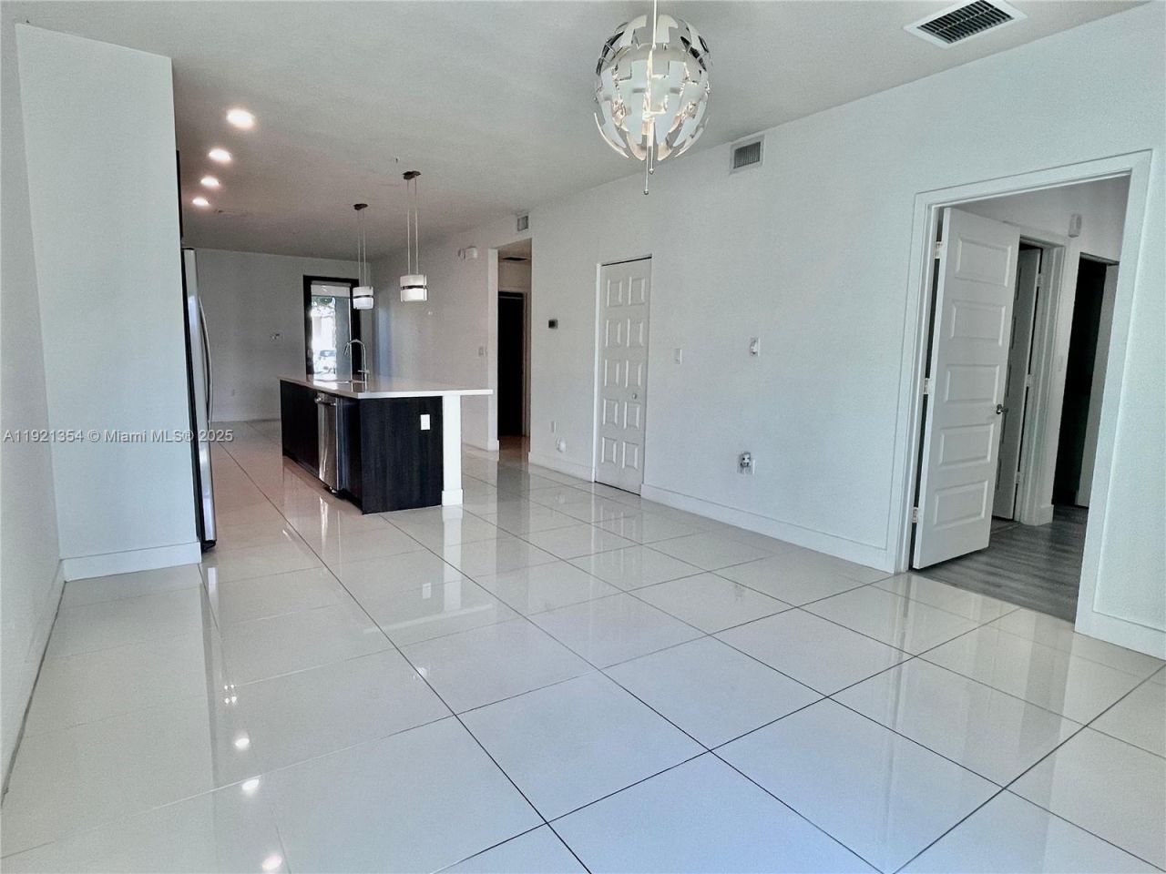7805 NW 104th Ave, Unit 5, Doral, FL 33178 Photo