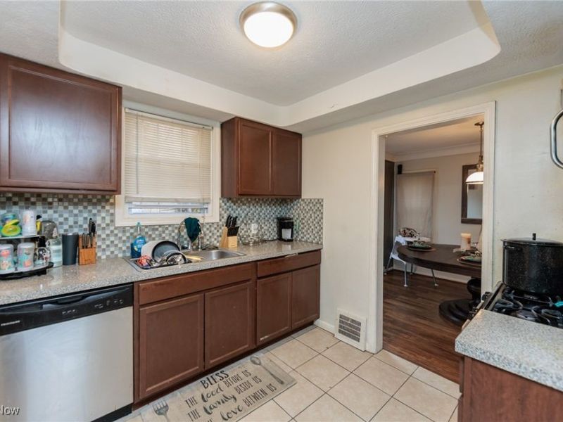 3742 E Antisdale Road, South Euclid, OH 44118 Photo 11