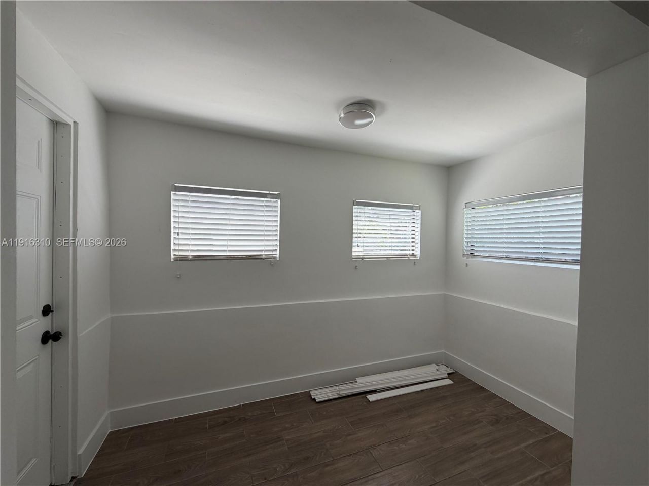 107 W Pembroke Rd, Hallandale Beach, FL 33009 Photo