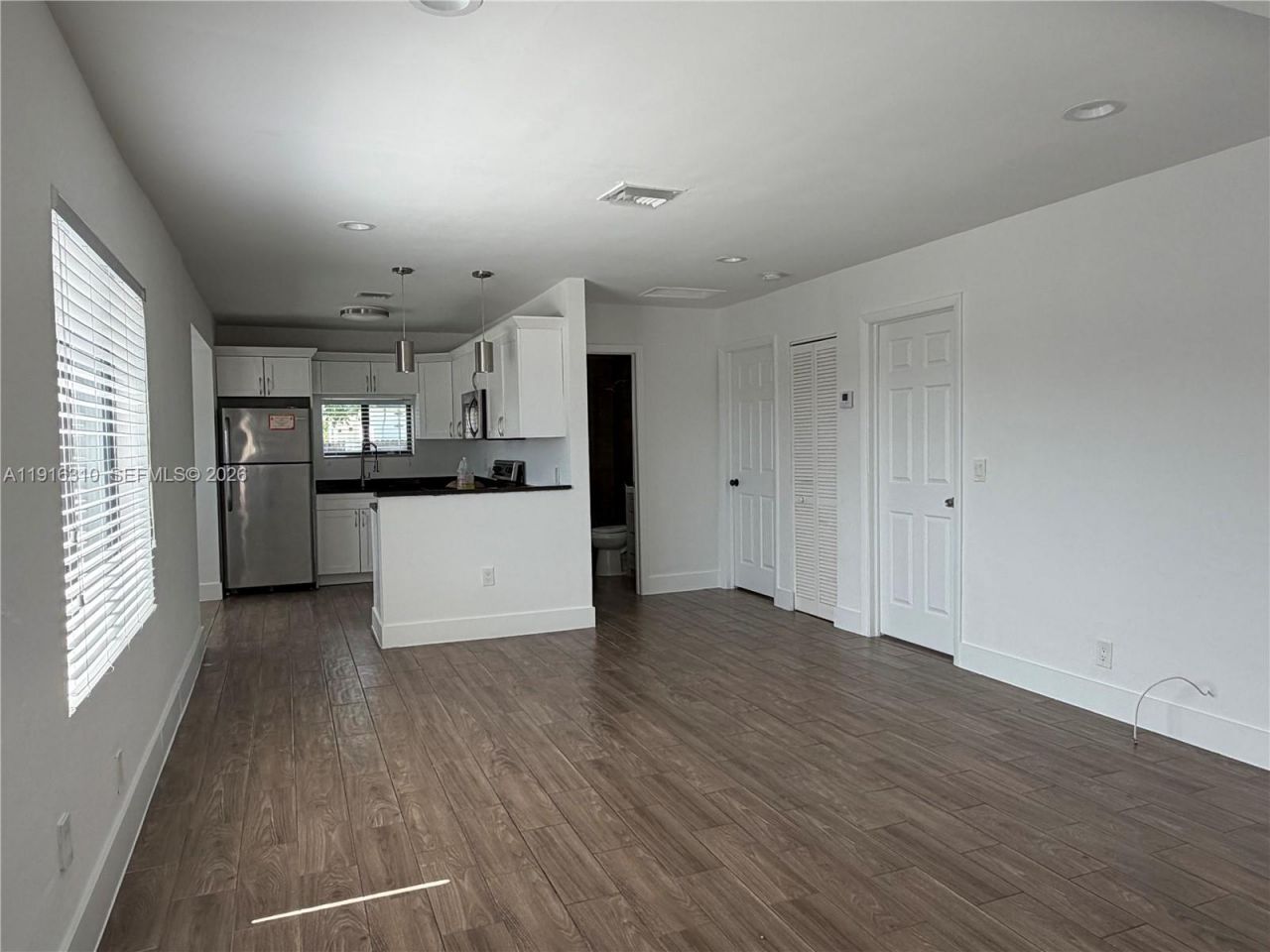 107 W Pembroke Rd, Hallandale Beach, FL 33009 Photo