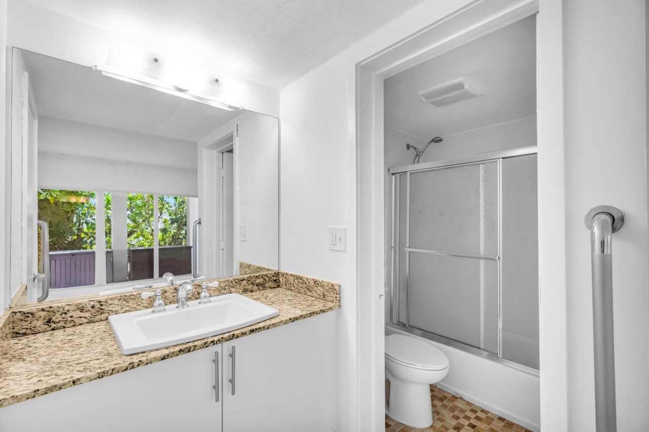 1 Ocean East, Marathon, FL 33050 Photo