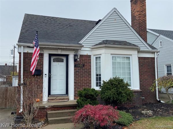 1846 N Elizabeth Street, Dearborn, MI 48128