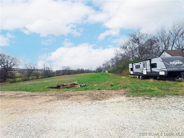 Lot 10 W Bourbon Street , Eldon, MO 65026