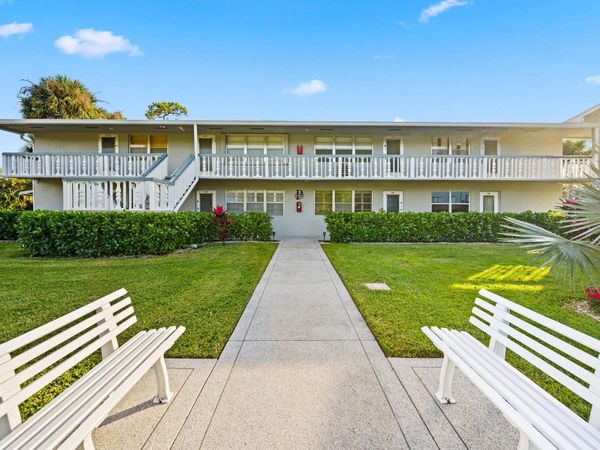 380 Sheffield P, West Palm Beach, FL 33417
