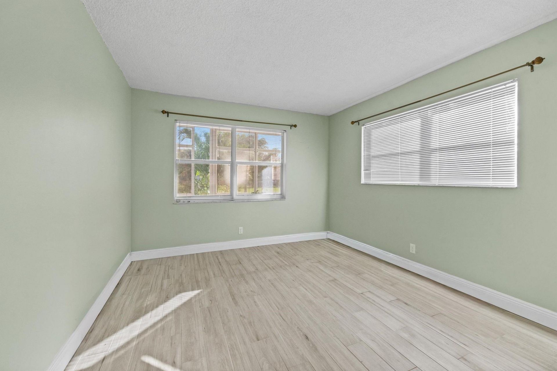 380 Sheffield P, West Palm Beach, FL 33417 Photo