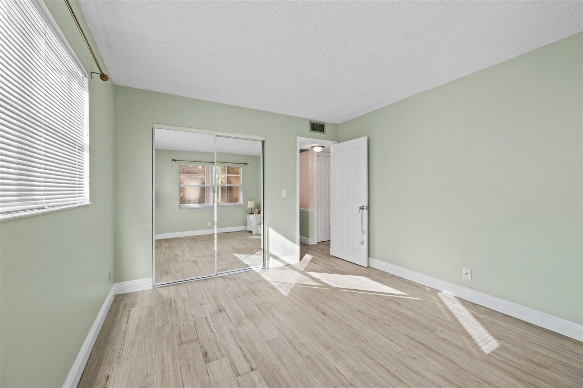 380 Sheffield P, West Palm Beach, FL 33417 Photo