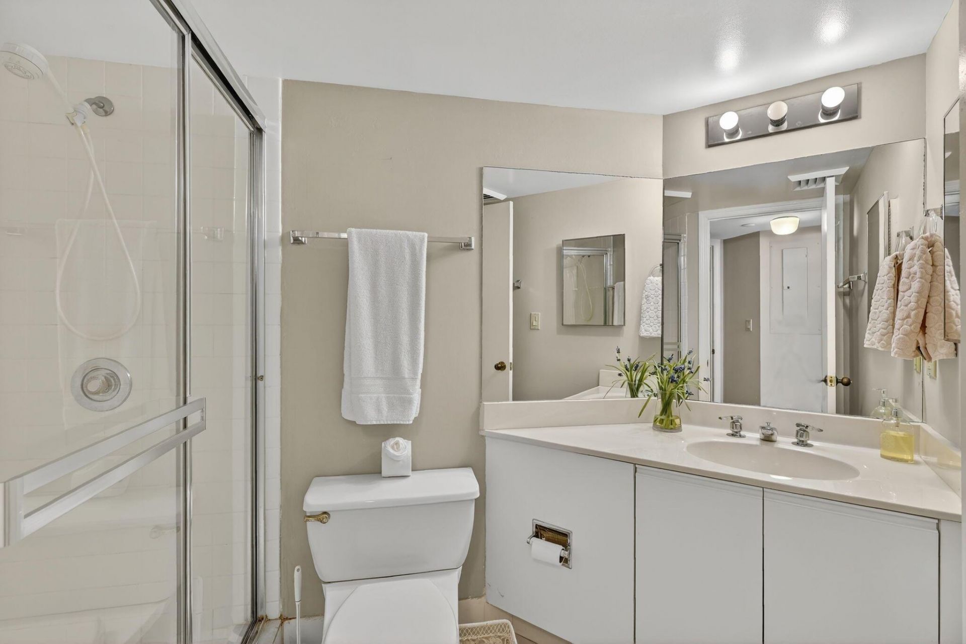 8880 S Ocean Drive, Unit 1103, Jensen Beach, FL 34957 Photo