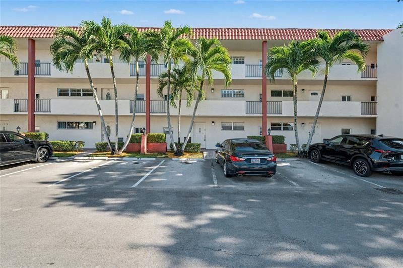9320 S Hollybrook Lake Drive, Unit 103, Pembroke Pines, FL 33025 Photo