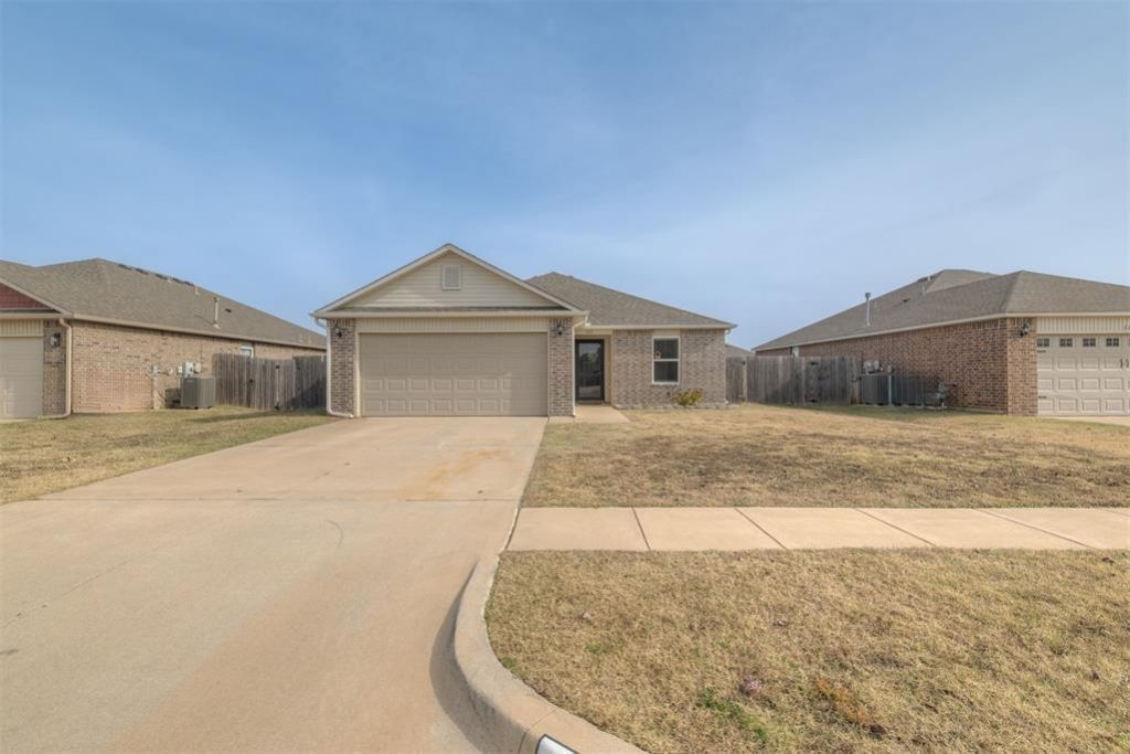 312 Blue Drive, Newcastle, OK 73065 Main Photo