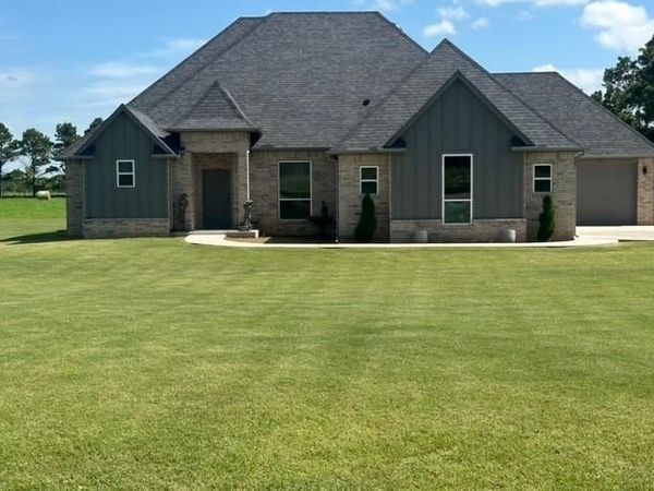 725 W Dutton Road, Pocasset, OK 73079