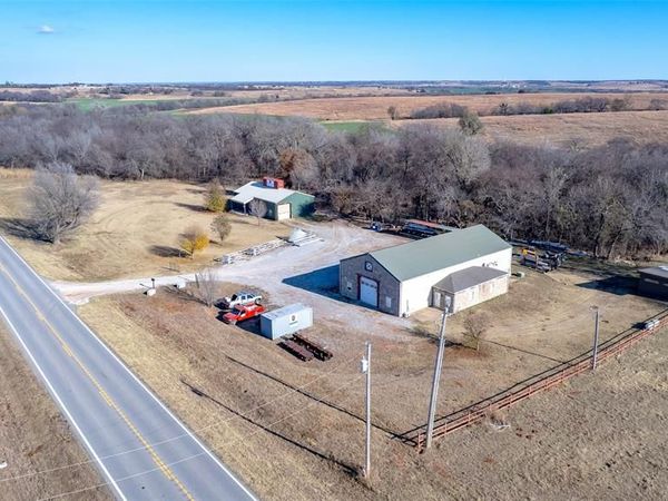 655 Us Highway 277 , Ninnekah, OK 73067