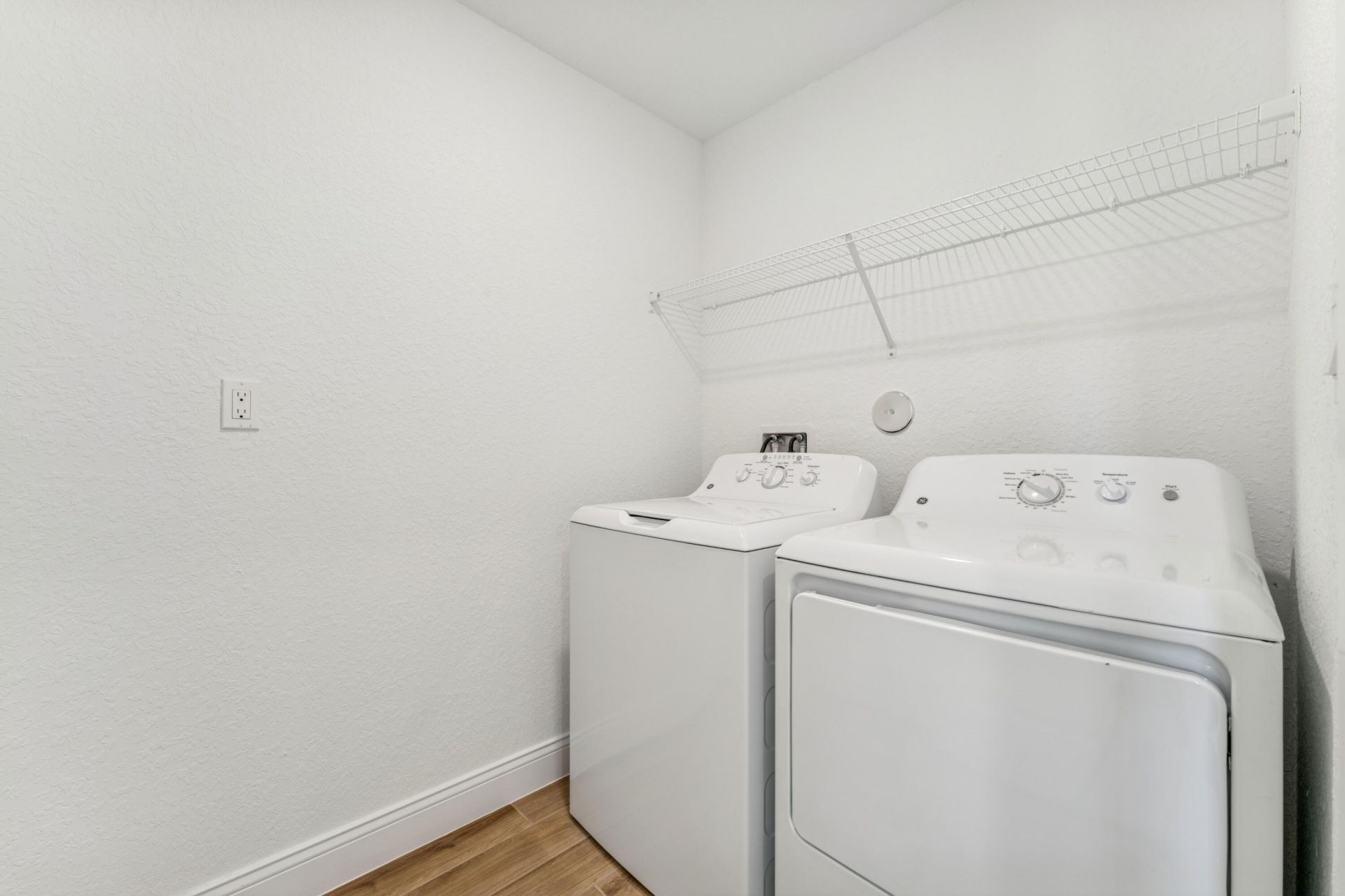 176 SE Birch Terrace, Unit 208, Stuart, FL 34997 Photo
