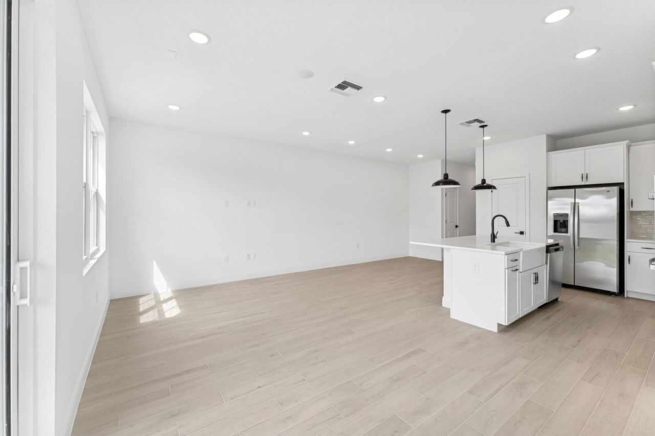 174 SE Birch Terrace, Unit 207, Stuart, FL 34997 Photo