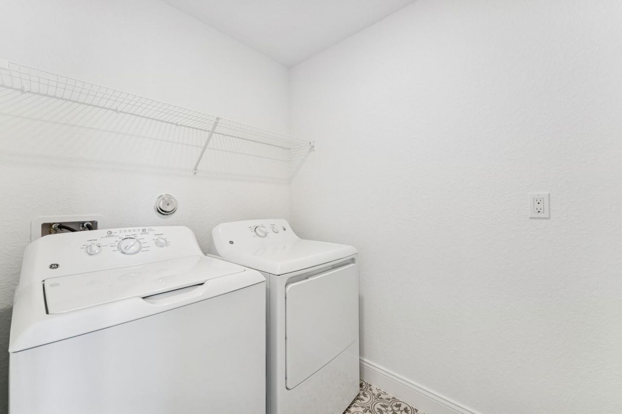 174 SE Birch Terrace, Unit 207, Stuart, FL 34997 Photo