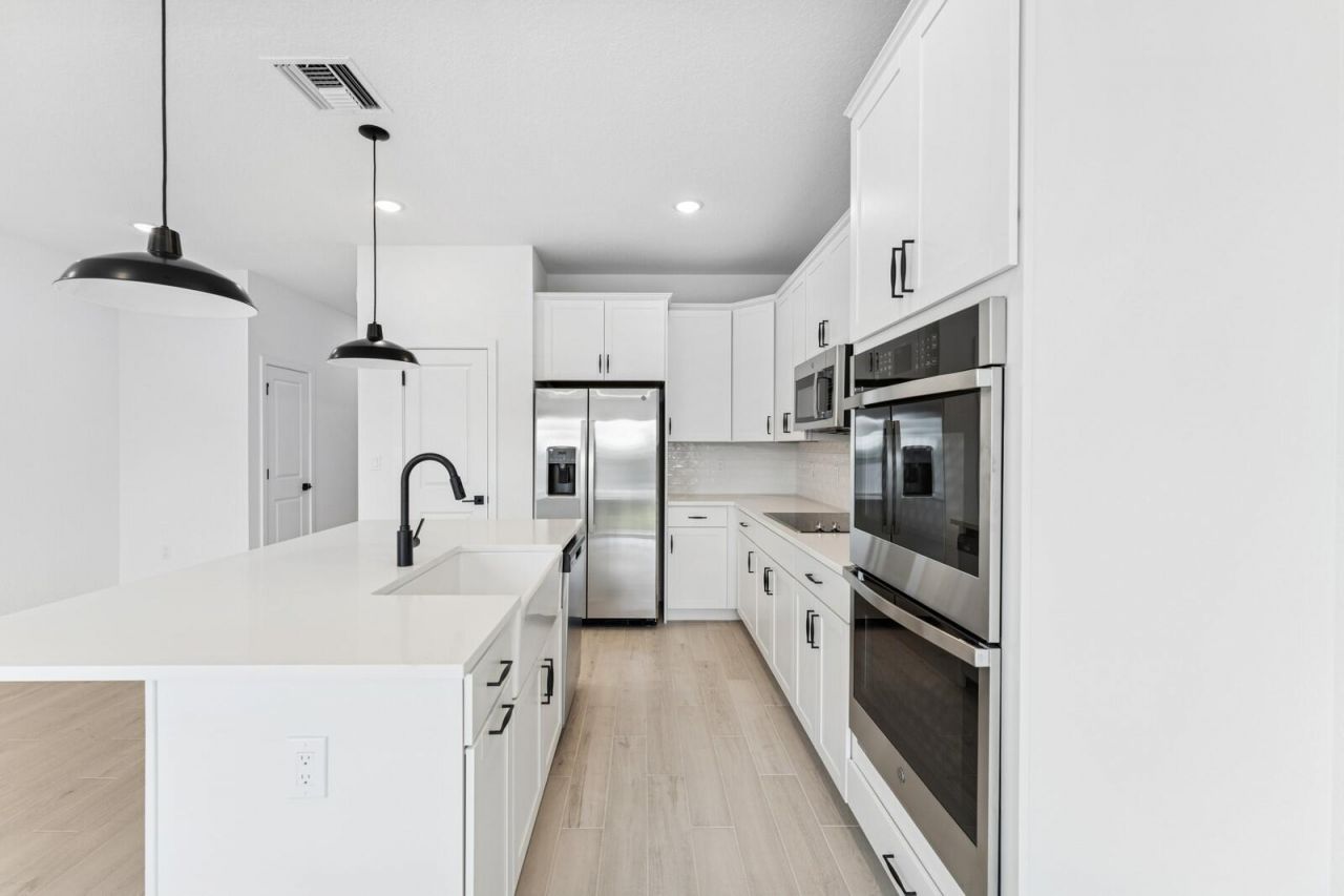 174 SE Birch Terrace, Unit 207, Stuart, FL 34997 Photo