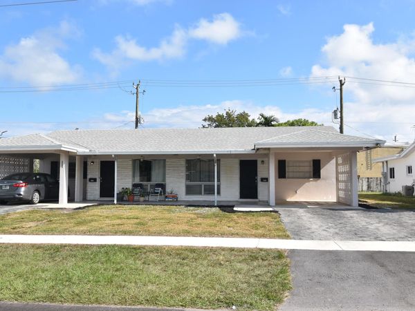 2472 NE 5th Avenue, Unit 2472, Boca Raton, FL 33431