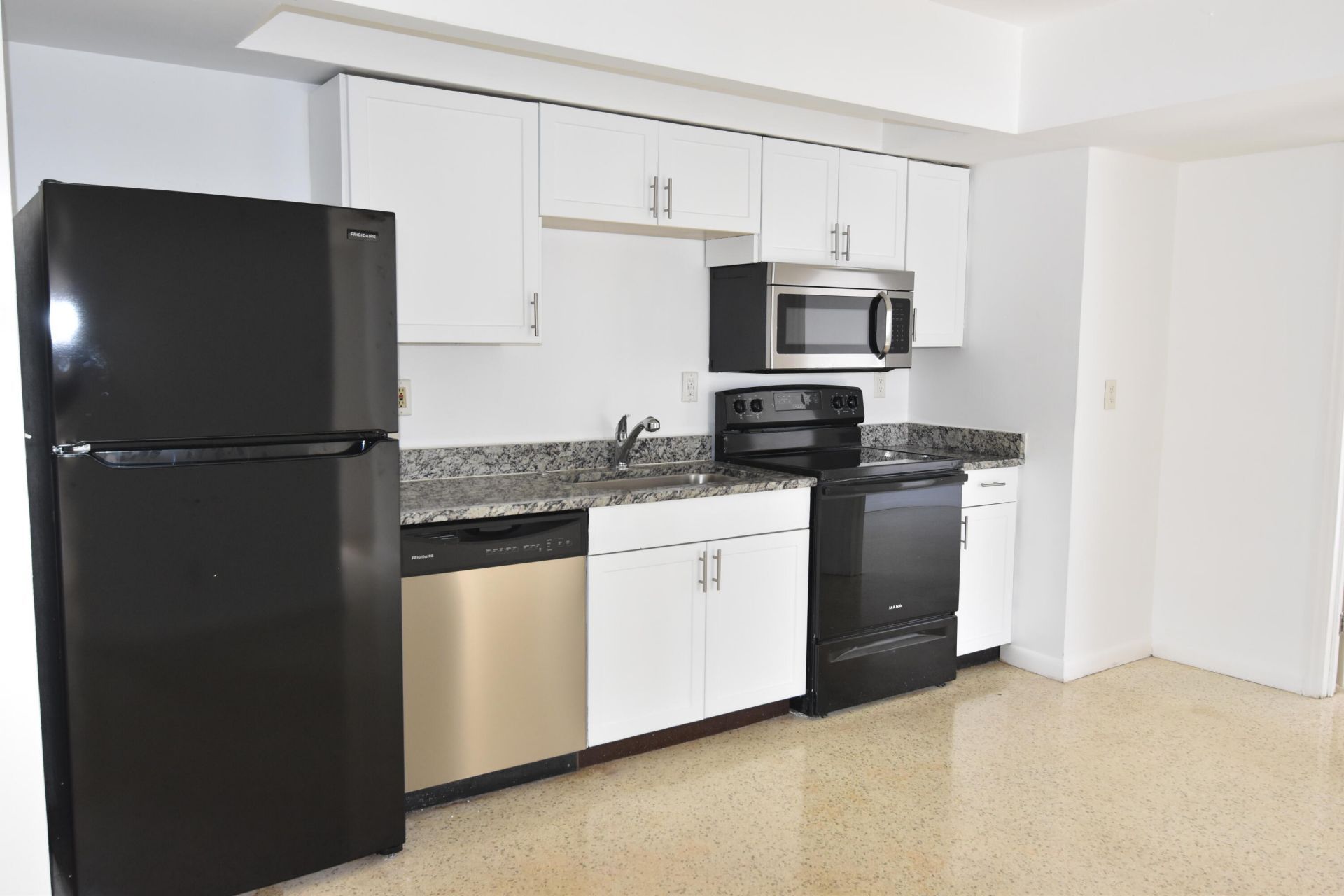 2472 NE 5th Avenue, Unit 2472, Boca Raton, FL 33431 Photo