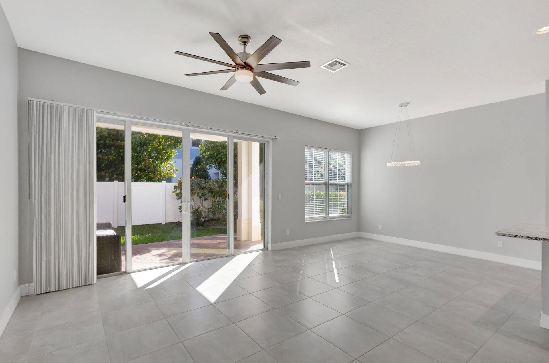 4924 Pointe Midtown Way, Unit 21, Palm Beach Gardens, FL 33418 Photo