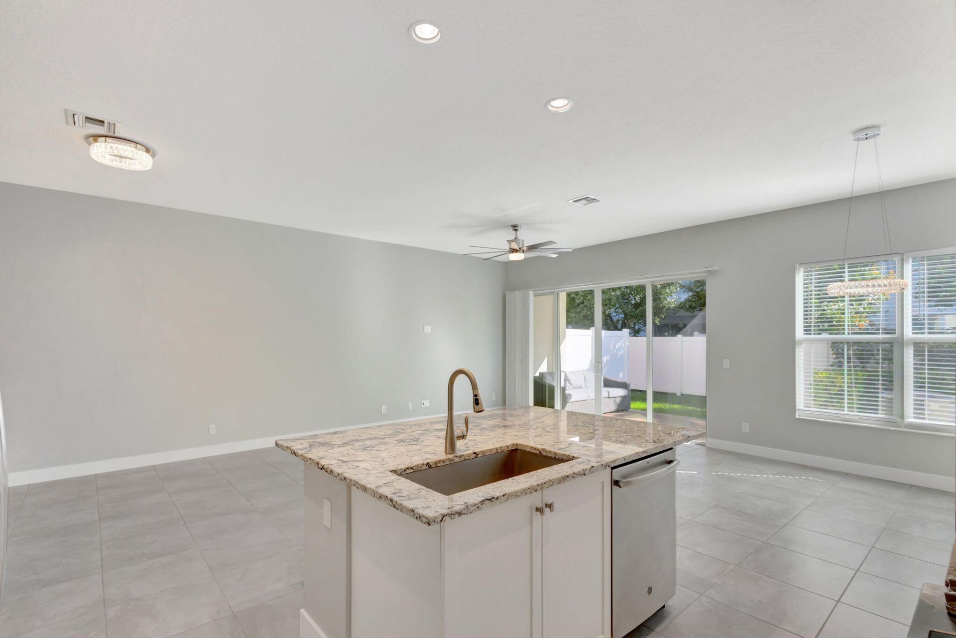 4924 Pointe Midtown Way, Unit 21, Palm Beach Gardens, FL 33418 Photo