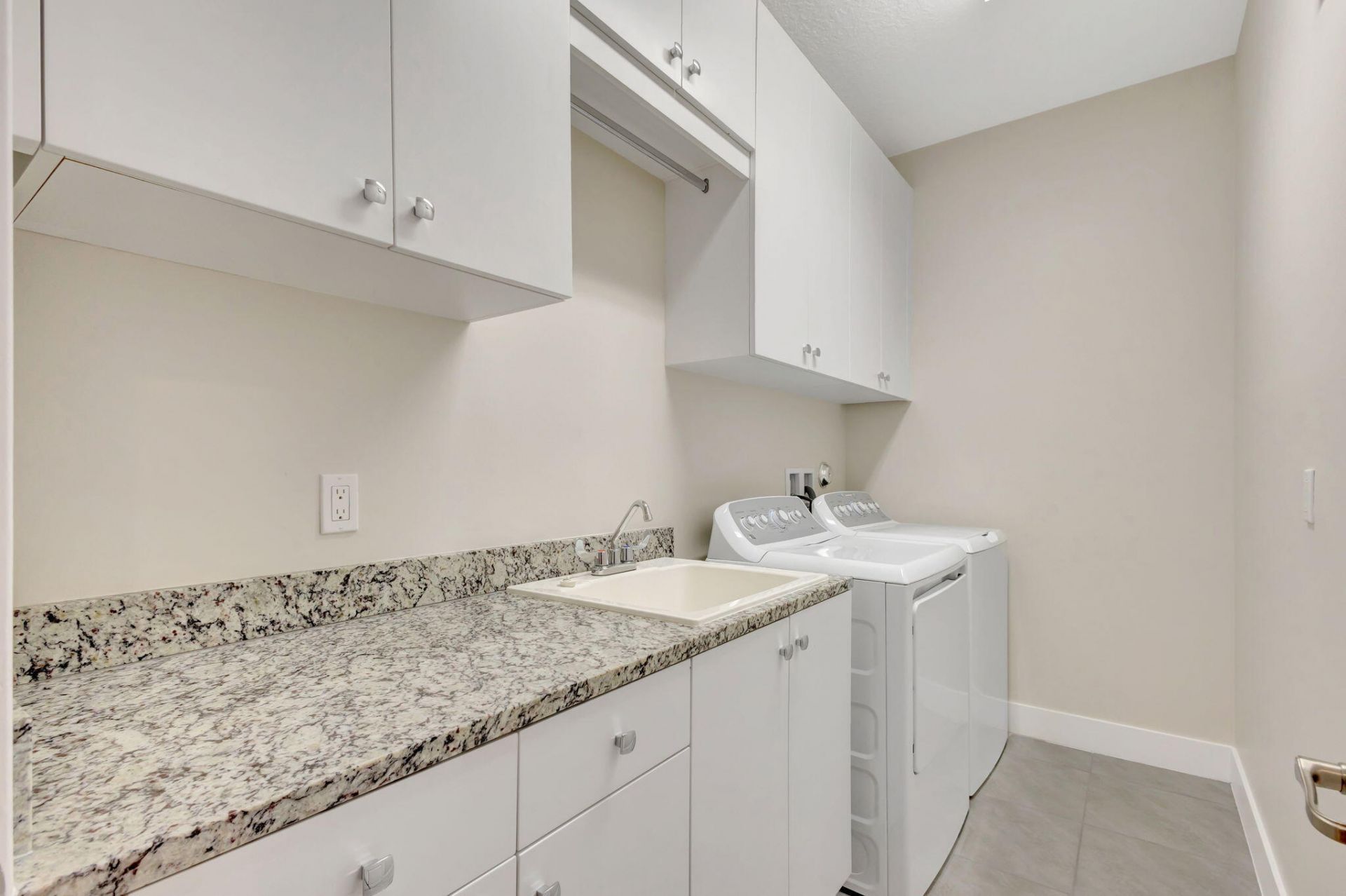 4924 Pointe Midtown Way, Unit 21, Palm Beach Gardens, FL 33418 Photo