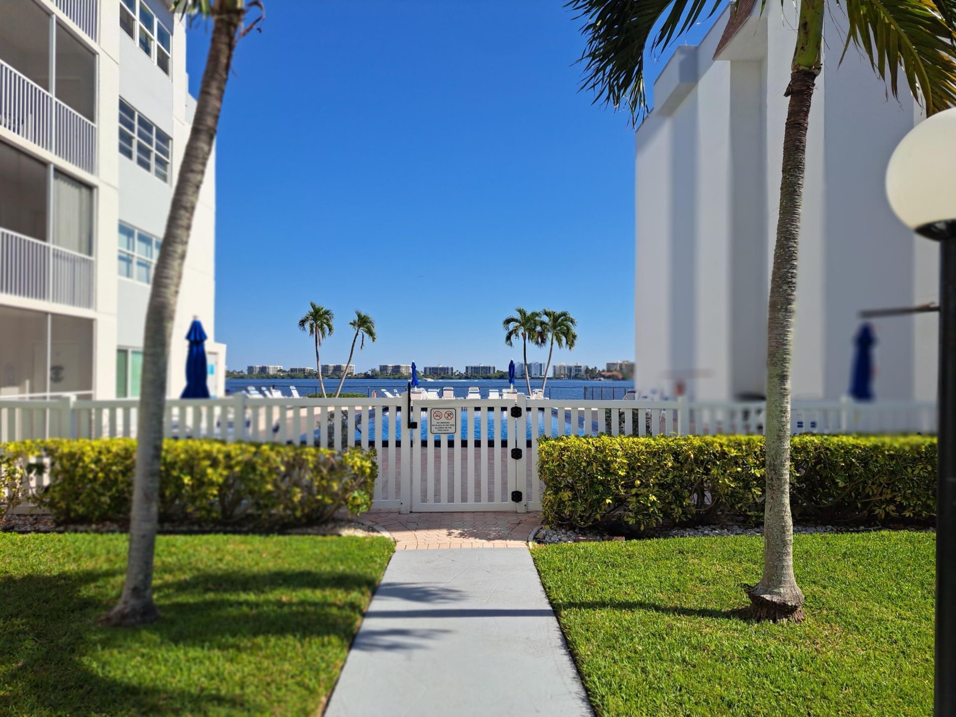 1502 S Lakeside Drive, Unit 208, Lake Worth Beach, FL 33460 Photo