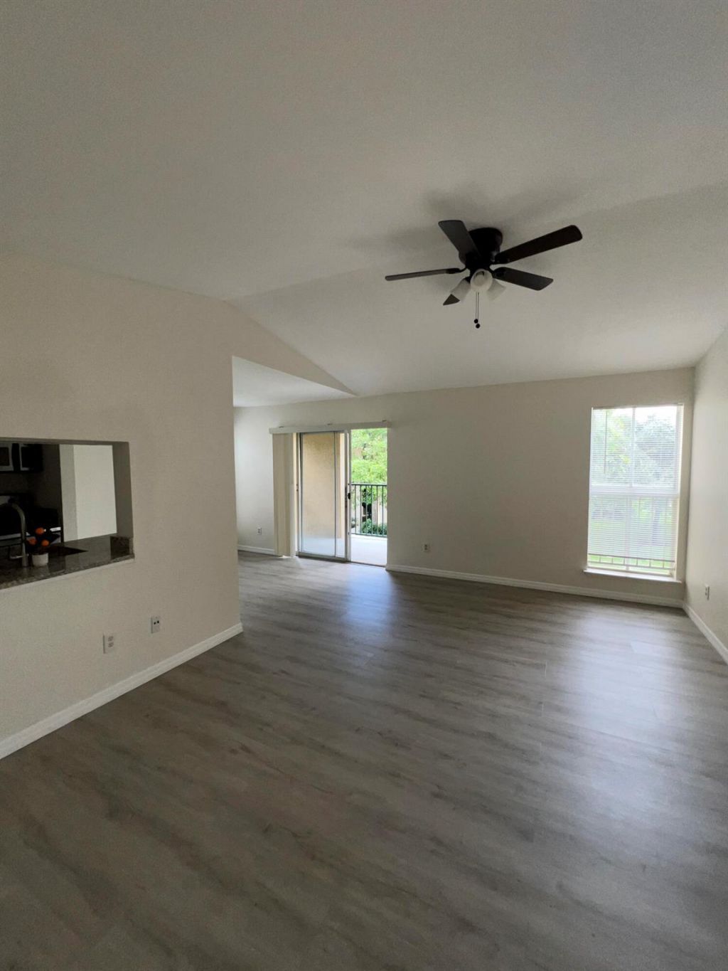899 Riverside Drive, Unit 620, Coral Springs, FL 33071 Photo