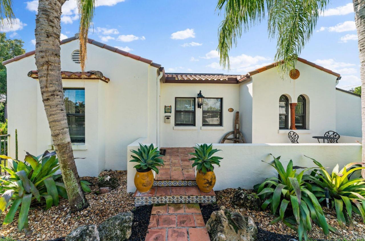 400 33rd Street, West Palm Beach, FL 33407 Photo