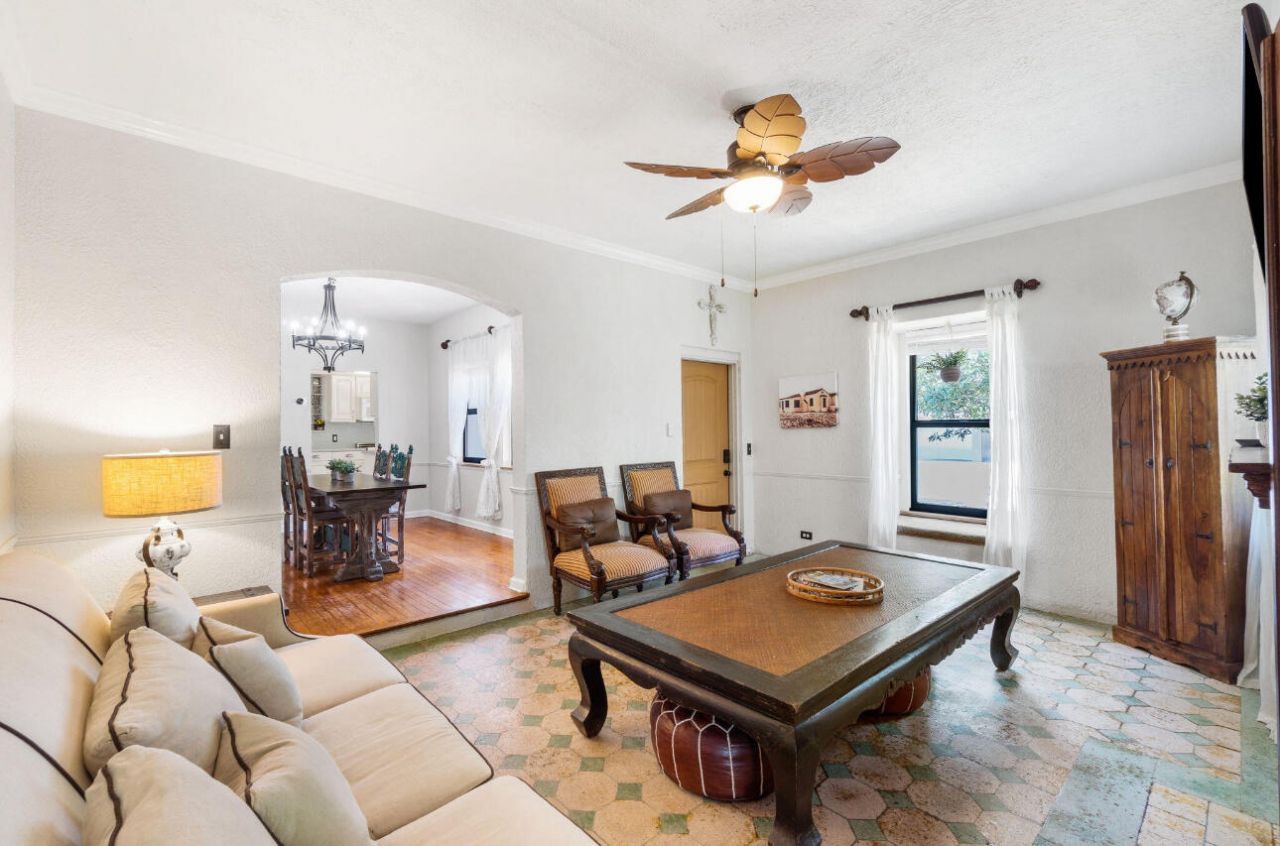 400 33rd Street, West Palm Beach, FL 33407 Photo