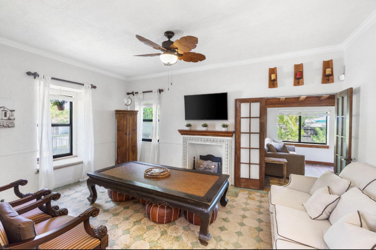 400 33rd Street, West Palm Beach, FL 33407 Photo