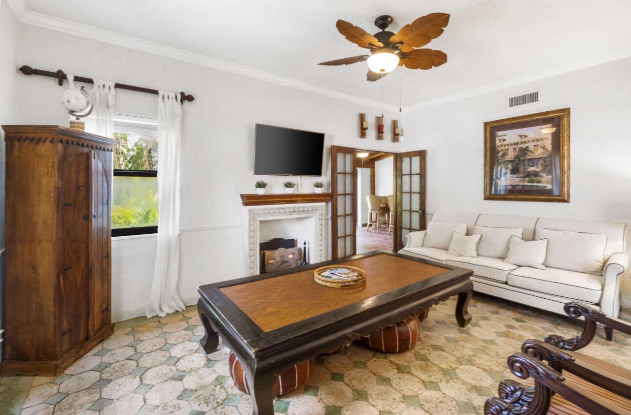 400 33rd Street, West Palm Beach, FL 33407 Photo