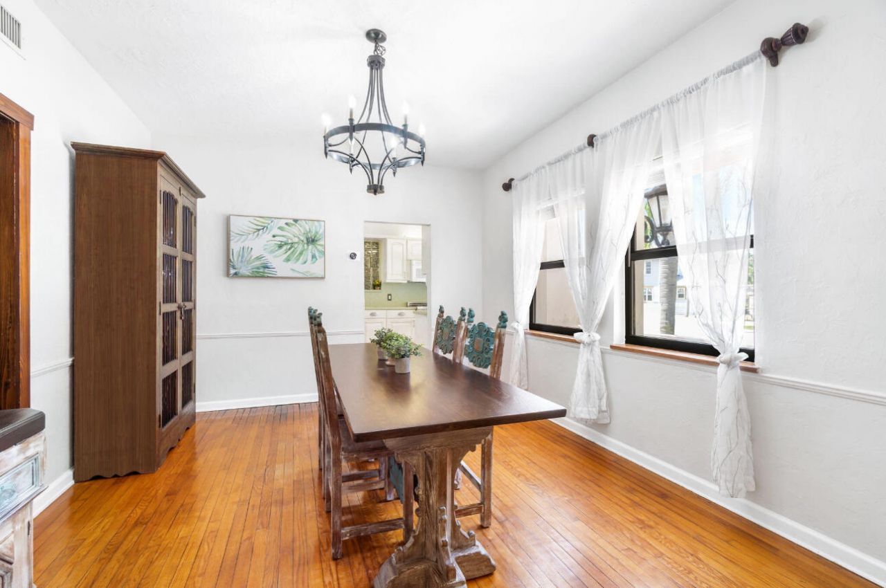 400 33rd Street, West Palm Beach, FL 33407 Photo