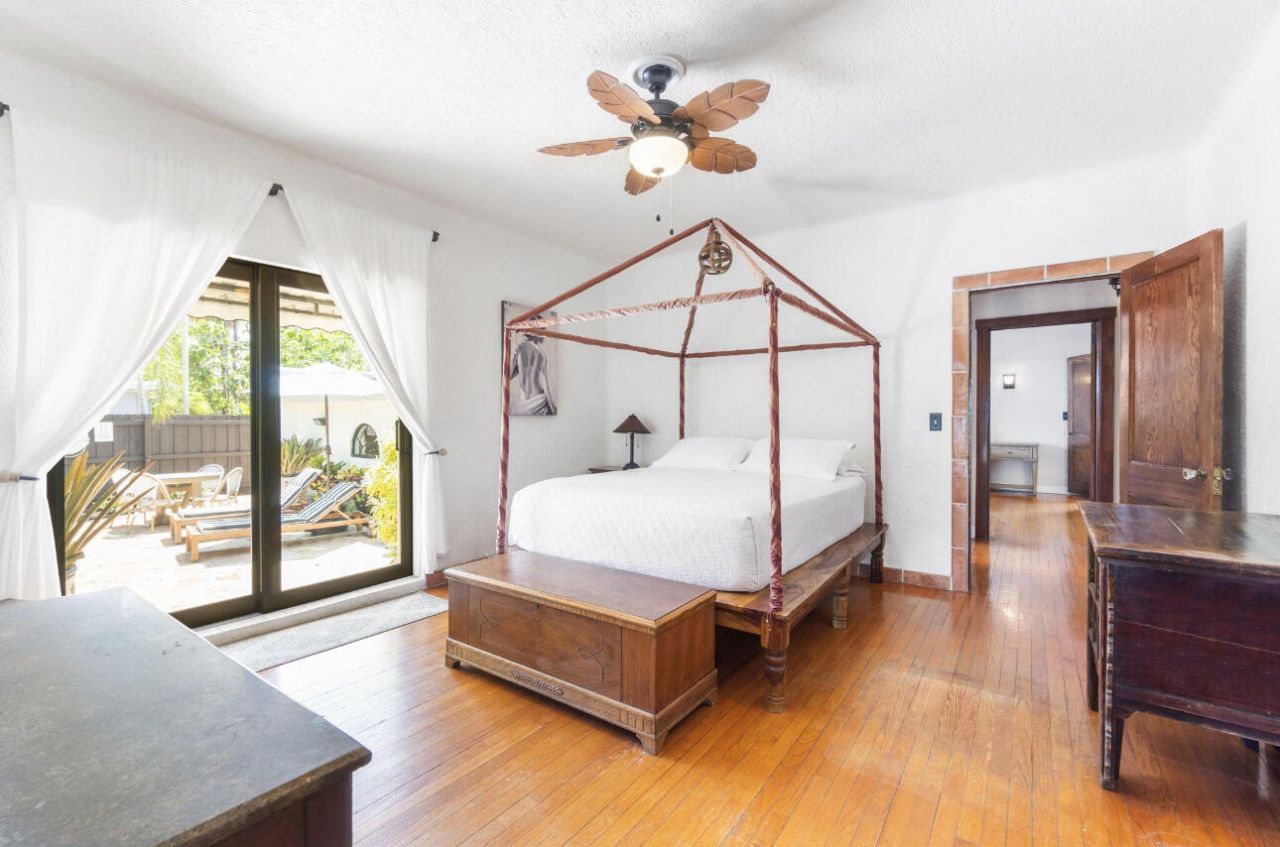 400 33rd Street, West Palm Beach, FL 33407 Photo