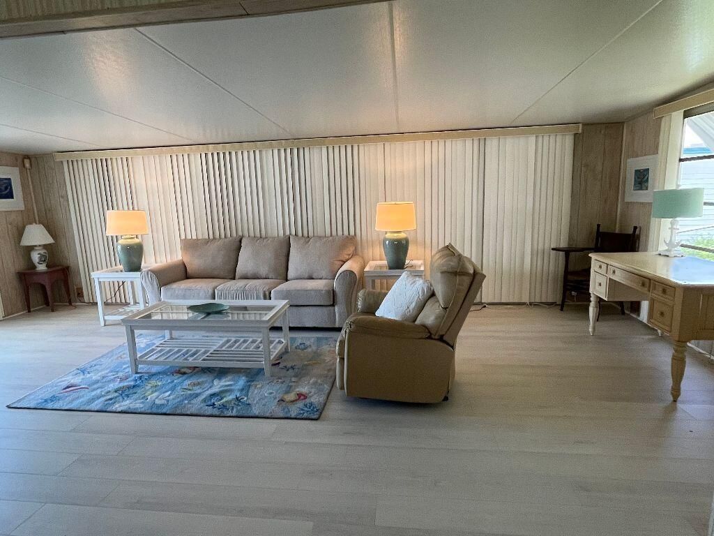 6948 SE Delegate Street, Hobe Sound, FL 33455 Photo