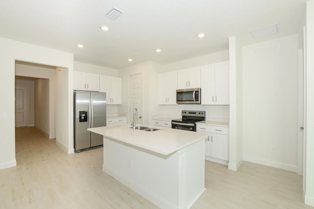 6312 NW Cloverdale Avenue, Port Saint Lucie, FL 34987 Photo